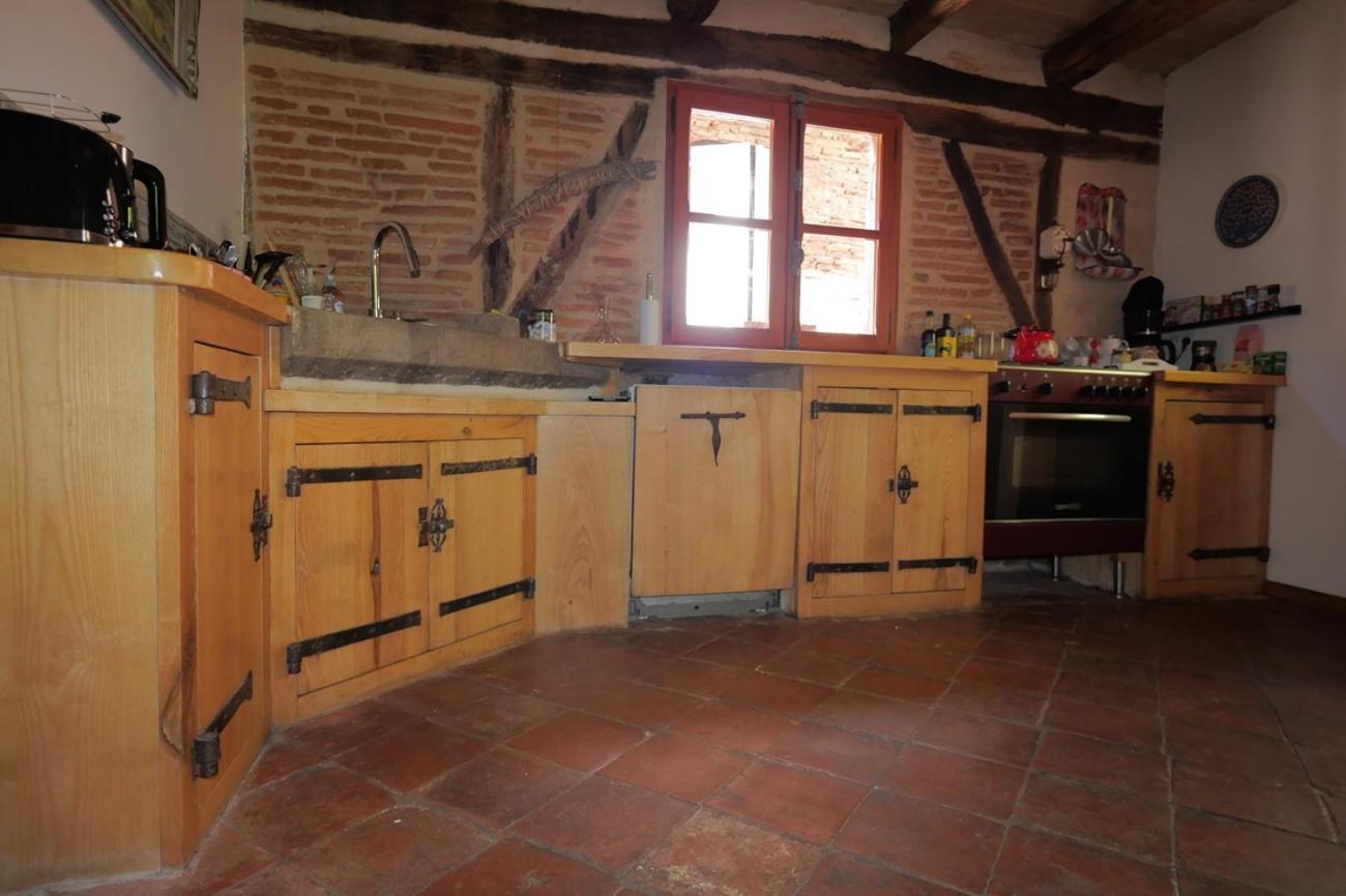 Bed and Breakfast La Lauze Et L'Anguille Gaillac Exterior foto